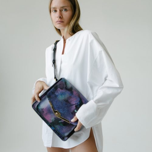 Geantă din piele naturală Galaxy Venus Office, purtată crossbody, vedere frontală