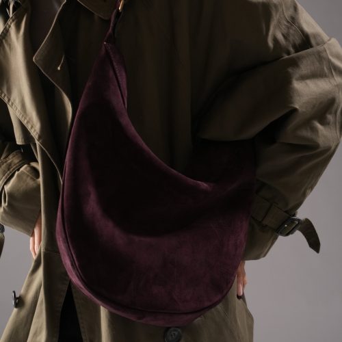 Geantă Nuna Large burgundy, detaliu pe umăr