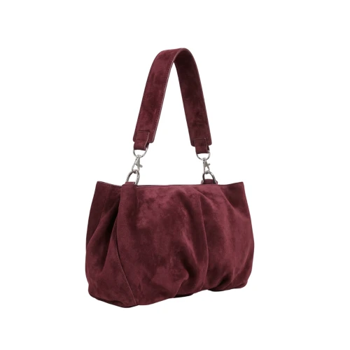 Clutch din piele întoarsă burgundy Inanna, model oversized cu mâner detașabil, fotografiat lateral.