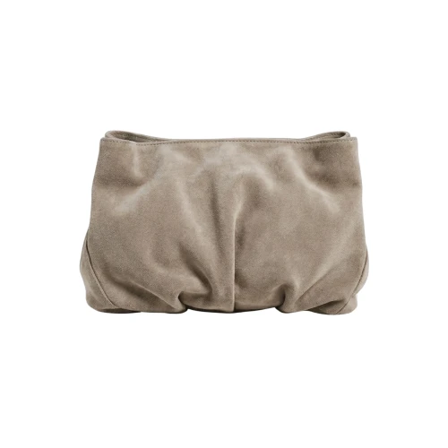 Clutch din piele întoarsă bej taupe Inanna, model oversized cu mâner detașabil, fotografiat frontal.