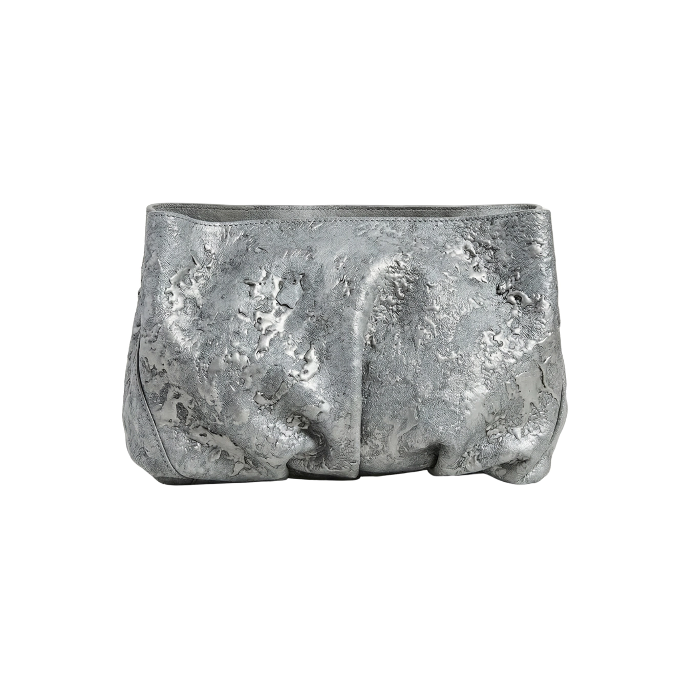 Clutch din piele naturală argintiu lava Inanna, model oversized cu mâner detașabil, fotografiat frontal.