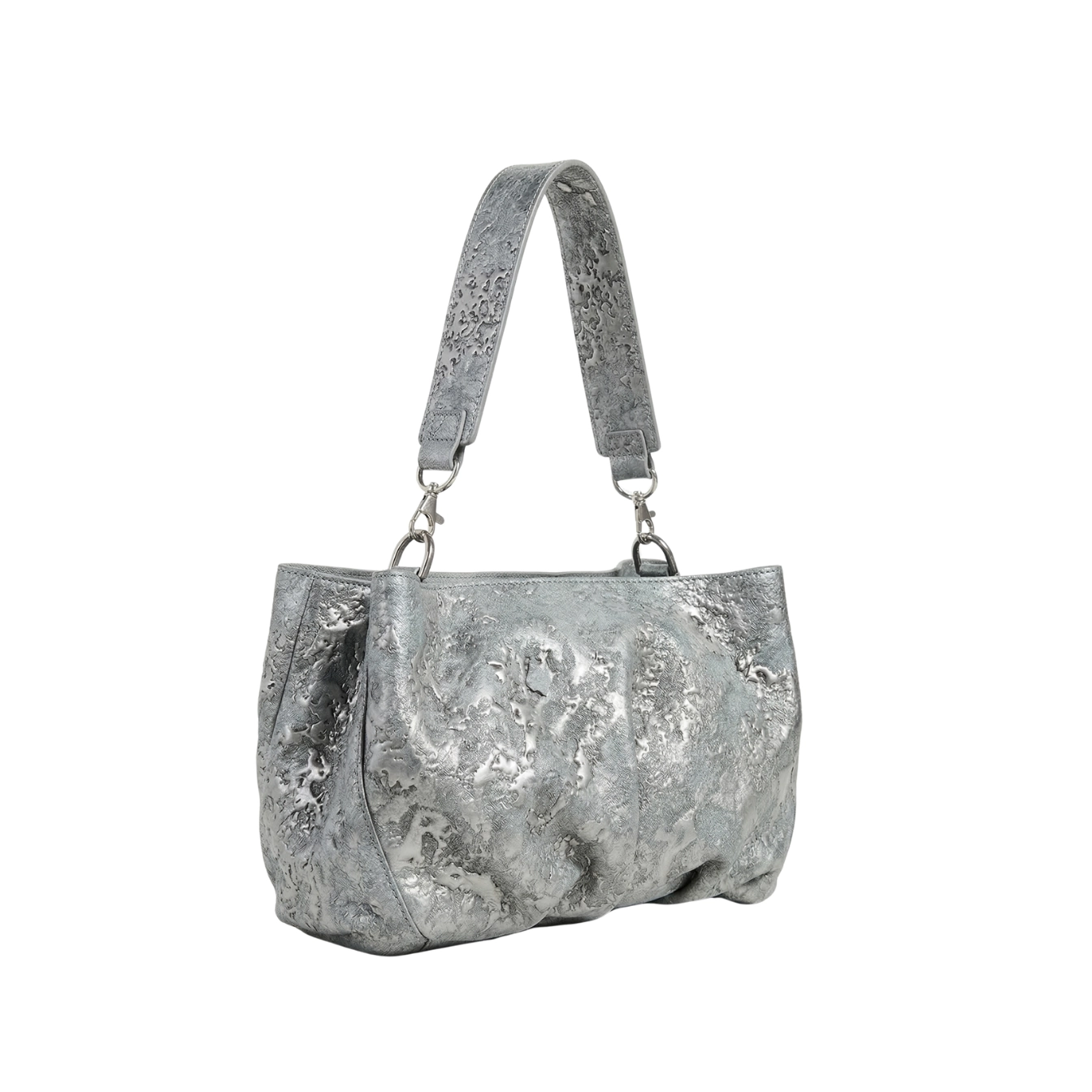 Clutch din piele naturală argintiu lava Inanna, model oversized cu mâner detașabil, fotografiat lateral.
