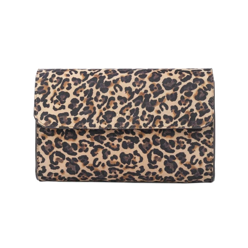 Geantă damă Venus Baguette Mini leopard din piele naturală, cu clapetă, vedere frontală.